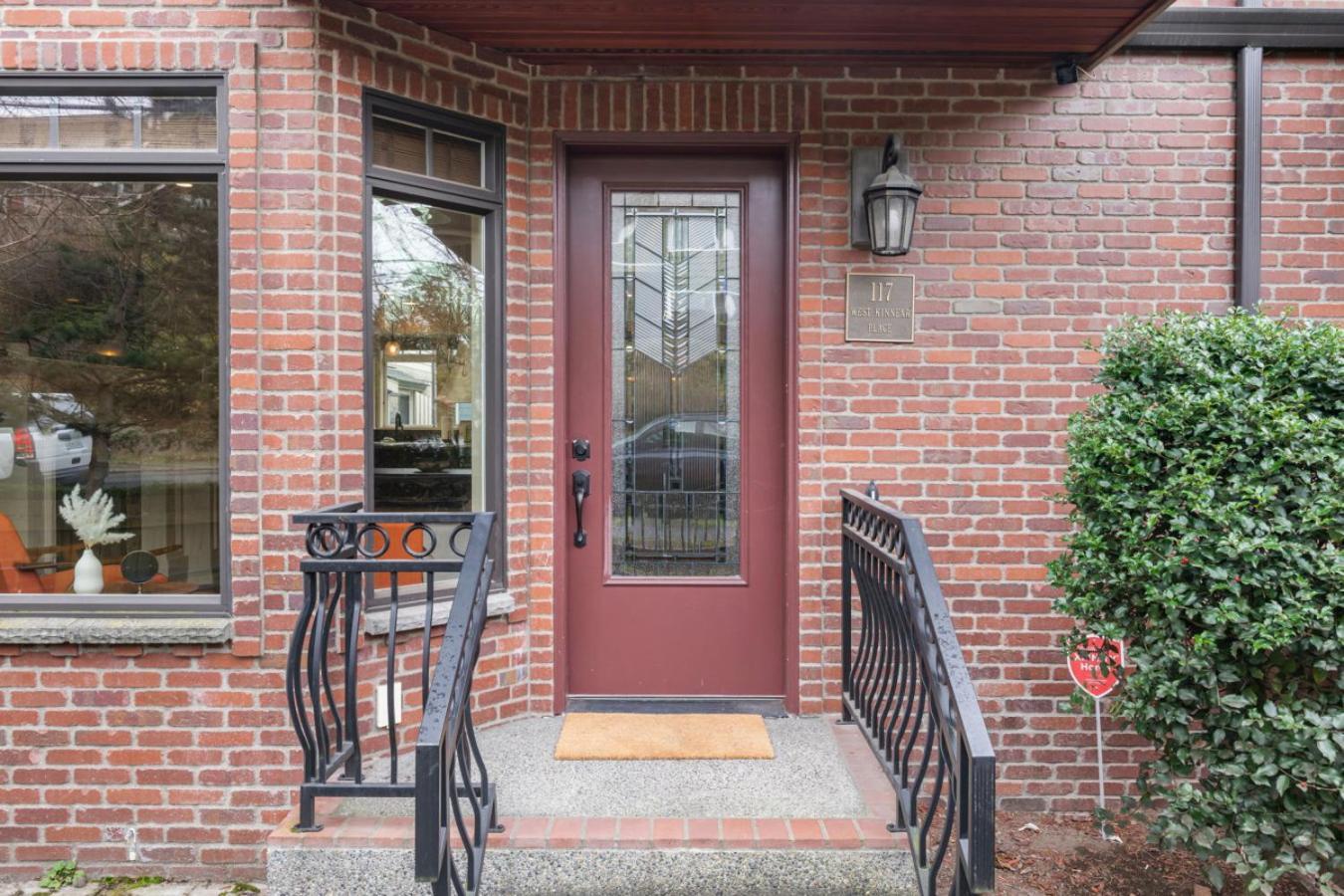 3br 2ba Kinnear Townhouse In Queen Anne,
